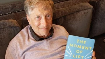 Ledakan Email Epstein: Bill Gates "Pelit" ke Wanita? Ini Fakta Mengejutkan! 1 Ledakan Email Epstein: Bill Gates “Pelit” ke Wanita? Ini Fakta Mengejutkan!