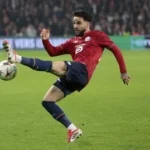 GEMPAR LIGUE 1! Calvin Verdonk Sikat Mason Greenwood Eks MU, Keributan Pecah? 3 GEMPAR LIGUE 1! Calvin Verdonk Sikat Mason Greenwood Eks MU, Keributan Pecah?