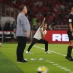 Gairah Membara John Herdman: Kunci Sukses Mengguncang Dunia Sepak Bola! 8 Gairah Membara John Herdman: Kunci Sukses Mengguncang Dunia Sepak Bola!