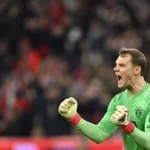 40 Tahun, Tapi Neuer 'Level Alien': Kiper Revolusioner yang Sejajar Messi-Ronaldo! 6 40 Tahun, Tapi Neuer ‘Level Alien’: Kiper Revolusioner yang Sejajar Messi-Ronaldo!