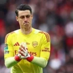 Drama Kiper Arsenal: Arteta Main 'Tebak-tebakan' Sengit Jelang Lawan Southampton! 8 Drama Kiper Arsenal: Arteta Main ‘Tebak-tebakan’ Sengit Jelang Lawan Southampton!